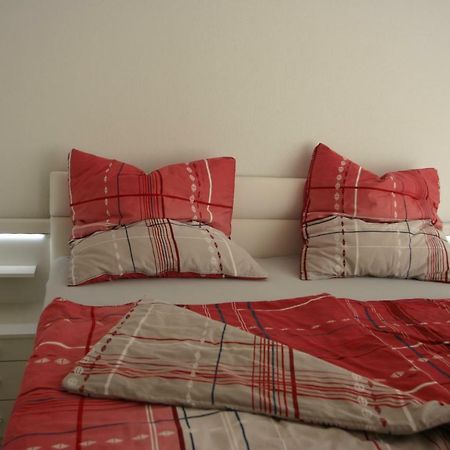 Apartmentbuymetzingen Riederich Bagian luar foto